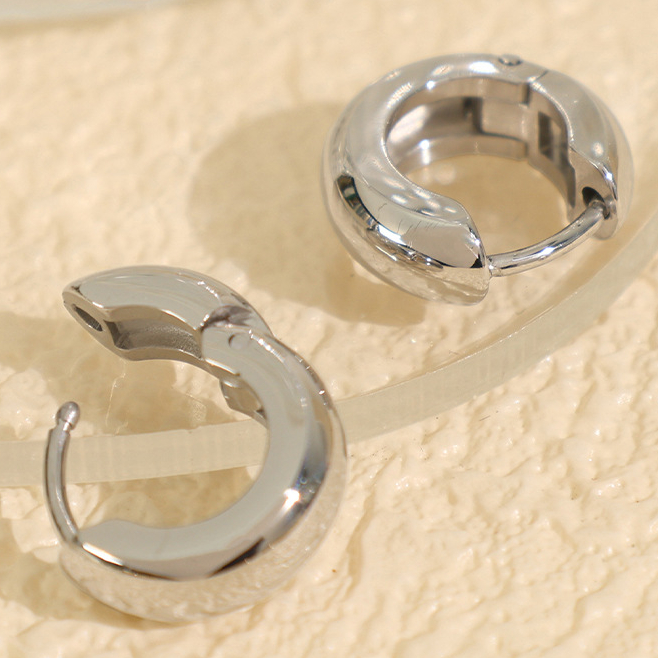 1 pair simple series classic solid color stainless steel  gold plated women hoop earrings